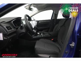 Renault Mégane Grandtour 1.3 TCe 140 Equilibre LED Navi Clima Cruise PDC picture 15