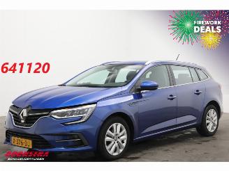 Schadeauto Renault Mégane Grandtour 1.3 TCe 140 Equilibre LED Navi Clima Cruise PDC 2023/10