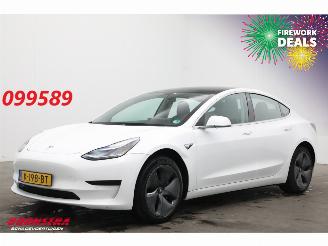 krockskadad bil auto Tesla Model 3 Standard RWD Plus 60 kWh Pano LED ACC Leder AHK 2020/12