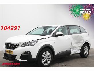 krockskadad bil auto Peugeot 5008 1.2 PT Executive 7-Pers. Navi Clima Cruise Camera AHK 2020/3