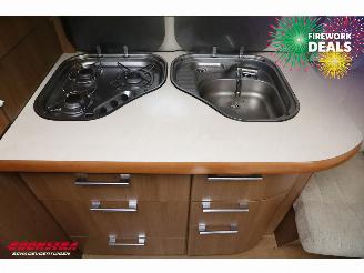 Kabe  Ametist 560 GLE Solar Mover Single Beds picture 19