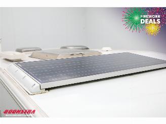 Kabe  Ametist 560 GLE Solar Mover Single Beds picture 25