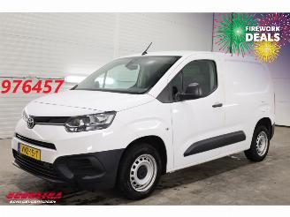 skadebil bedrijf Toyota Proace 1.5 D-4D Cool Leder Airco Cruise AHK 28.431 km! 2022/2