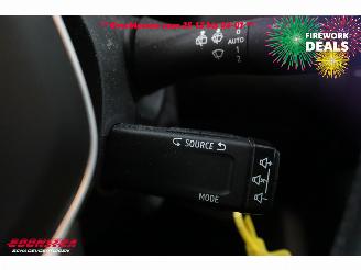 Renault Clio 1.0 TCe 90 Equilibre Navi Airco Cruise PDC 57.608 km! picture 19