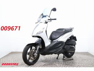 skadebil motor Piaggio Beverly 350 Beverly 350 Sport ABS LED 2017/9