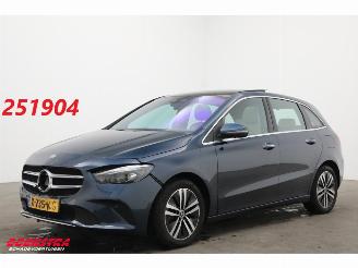 krockskadad bil auto Mercedes B-klasse 250 e Premium Plus LED ACC Ventilatie HUD Memory Camera AHK 2021/1