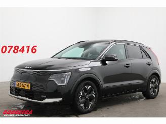 Vaurioauto  passenger cars Kia Niro ExecutiveLine 64.8 kWh LED ACC Ventilatie HUD H/K 2024/9
