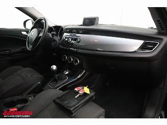 Alfa Romeo Giulietta 1.4 T Distinctive 170 PK Bluetooth Clima Cruise PDC picture 5