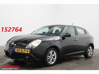 occasion passenger cars Alfa Romeo Giulietta 1.4 T Distinctive 170 PK Bluetooth Clima Cruise PDC 2012/6