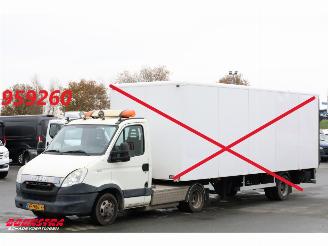 krockskadad bil bedrijf Iveco Daily 35C17 BE-Trekker Lucht Airco Cruise 2013/9