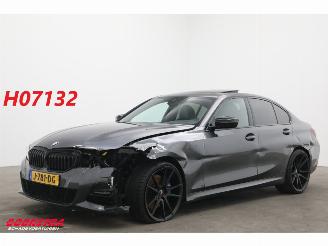 skadebil auto BMW 3-serie 330i M-Sport Schuifdak LED Virtual Navi Cruise SHZ 2019/5