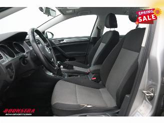 Volkswagen Golf 1.6 TDI Trendline BlueMotion Navi Bluetooth Airco Cruise picture 8