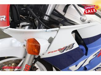 Honda VFR 400 R picture 21