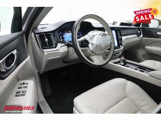 Volvo V-60 2.0 B3 Momentum Advantage LED ACC Leder Apple/Android LRHZ AHK picture 17