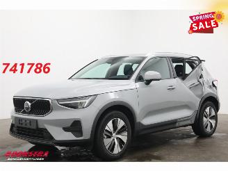 Vaurioauto  passenger cars Volvo XC40 2.0 B3 Core LED Leder Apple/Android Camera SHZ LRHZ 9.766 km! 2025/12