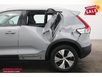 Volvo XC40 2.0 B3 Core LED Leder Apple/Android Camera SHZ LRHZ 9.766 km! picture 5