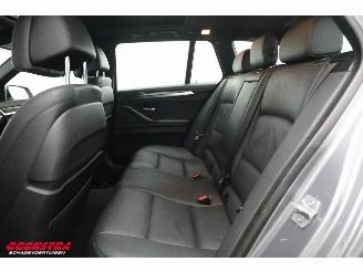 BMW 5-serie Touring 520i Aut. M-Sport Pano Leder Memory SHZ Orig. NL 151.381 km! picture 15