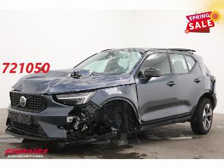 Auto incidentate Volvo XC40 2.0 B4 Plus Dark LED ACC H/K Camera SHZ LRHZ 4.296 km! 2025/11