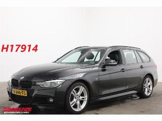 krockskadad bil auto BMW 3-serie Touring 318i M Sport LED Leder SHZ PDC 2019/9