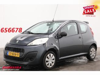 škoda osobní automobily Peugeot 107 1.0 XR 3-DRS Airco 104.908 km! 2012/7
