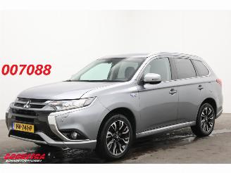 Käytettyjen passenger cars Mitsubishi Outlander 2.0 PHEV Executive Edition 4X4 Navi Clima Cruise Camera SHZ PDC AHK 2015/12