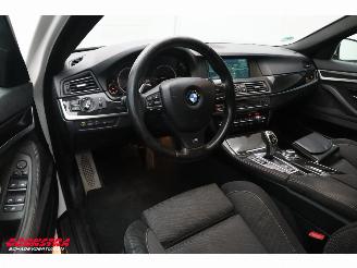 BMW 5-serie Touring 520i M-Sport BiXenon ACC HUD 360° SHZ PDC picture 10