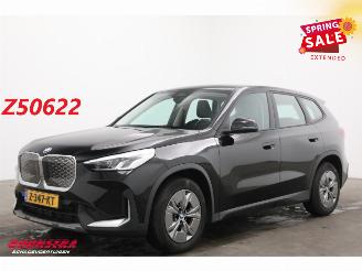 skadebil auto BMW iX1 eDrive20 67 kWh LED Virtual Apple/Android Camera SHZ 2024/5