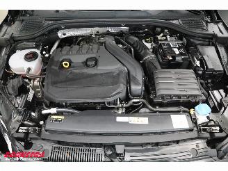 Volkswagen Golf Variant 1.5 TSI R-Line Pano LED ACC Virtual Camera LRHZ SHZ AHK picture 9