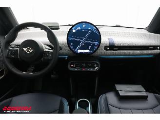 Mini Cooper SE Favoured M 54.2 kWh Pano LED ACC Leder Camera SHZ 2.035 km! picture 15