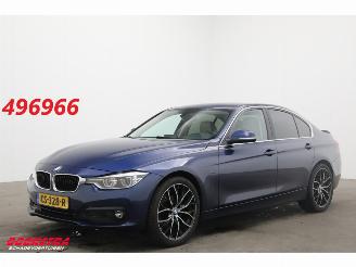 BMW 3-serie 318i Leder LED Navi Clima Cruise SHZ PDC picture 1