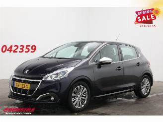 Peugeot 208 1.2 PT BlueLease Allure Navi Clima Cruise PDC Apple/Android picture 1