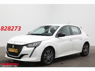 Damaged car Peugeot 208 1.2 PureTech Aut. Active Pack Apple/Android Navi Airco Cruise PDC 2022/5