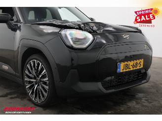 Mini Aceman SE Classic M 54.2 kWh WASSER Pano LED ACC H/K HUD LRHZ Camera picture 8