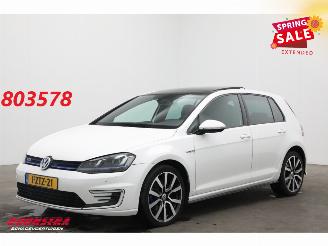 damaged passenger cars Volkswagen Golf 1.4 TSI GTE Pano LED Leder Navi Clima Cruise Camera SHZ PDC 2015/4