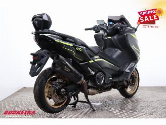 Yamaha  T-Max 560 LED ABS Akrapovic Cruise picture 3