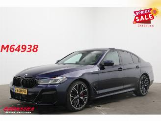 Voiture accidenté BMW 5-serie 520d M-Sport Pro Schuifdak LED ACC HUD Memory H/K 360° SHZ 2023/2