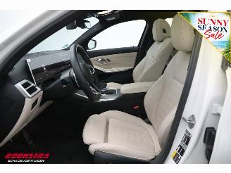 BMW 3-serie Touring 330e M-Sport Pano LED ACC H/K Memory 360° AHK picture 16