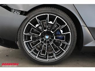 BMW M5 Touring Pano HUD B&W 360° ACC picture 8