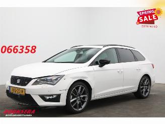 krockskadad bil auto Seat Leon ST 1.8 TSI 180 PK DSG FR Pano LED ACC Clima SHZ PDC 2015/1