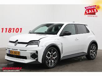 krockskadad bil auto Renault 5 comfort range Techno 52 kWh LED ACC Apple/Android Camera 225 km!! 2026/3