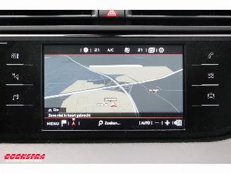 Citroën C4-picasso 1.2 PureTech Live Pano Navi Clima Cruise Camera PDC AHK 76.519 km! picture 24