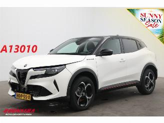 Vrakbiler auto Alfa Romeo Junior 1.2 Turbo Hybrid Ibrida Speciale Navi Clima Cruise Camera SHZ PDC 2025/1