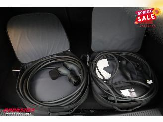 Mercedes A-klasse 250 e AMG Pano LED ACC Apple/Android Camera SHZ 2.435 km! picture 31
