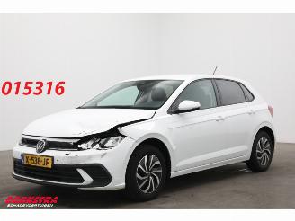 skadebil auto Volkswagen Polo 1.0 TSI Life Virtual Apple/Android ACC Navi Camera SHZ 2023/11