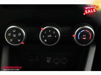 Renault Clio 1.0 TCe 90 Equilibre Navi Airco Cruise PDC picture 24