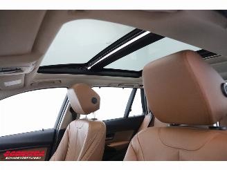 BMW 3-serie Touring 320d Luxury LED ACC Memory Leder HUD SHZ PDC picture 17