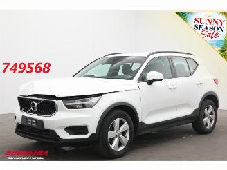 krockskadad bil auto Volvo XC40 1.5 T2 Momentum Core LED Apple/Android Cruise PDC 2022/2