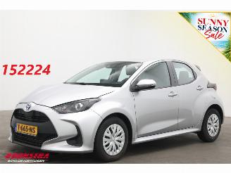 krockskadad bil auto Toyota Yaris 1.5 Hybrid Active ACC Clima Camera 2023/7