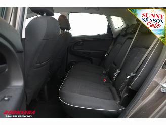 Kia Venga 1.6 CVVT ExecutiveLine Aut. Navi Camera Cruise 89.918 km!! picture 15