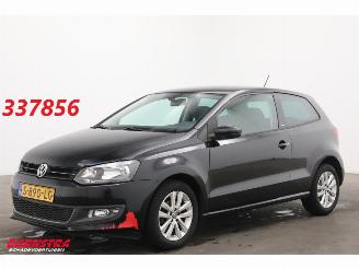 damaged passenger cars Volkswagen Polo 1.2-12V Style LMV Airco SHZ 2011/6